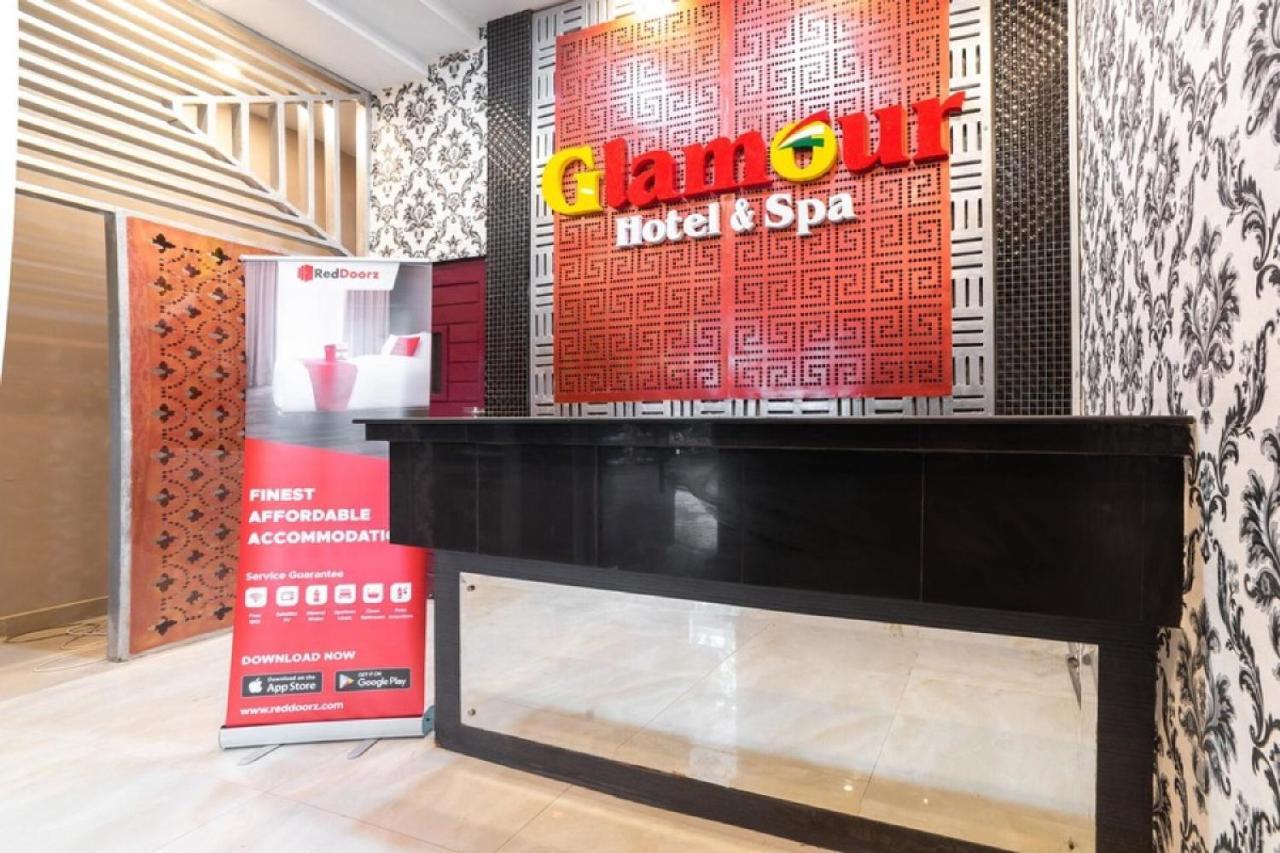 Hotel Reddoorz Plus @ Jalan Adam Malik 3*